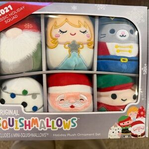 Squishmallows Holiday Plush Characters Set